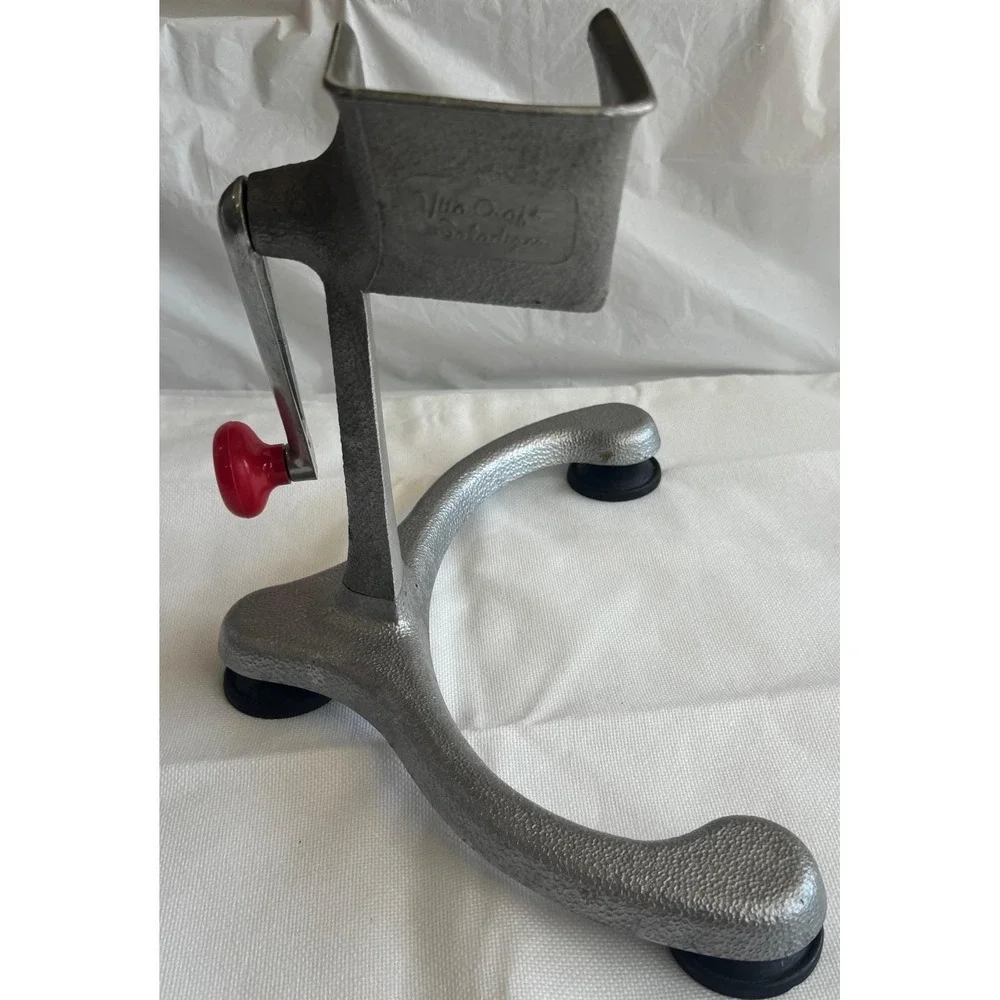Vintage Vita Craft Saladizer Food Cutter L.G. Gildersleeve Pasadena 3 Cones Red